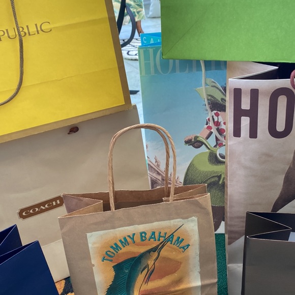 Collection of 12 Novelty Gift Bags - Picture 3 of 6